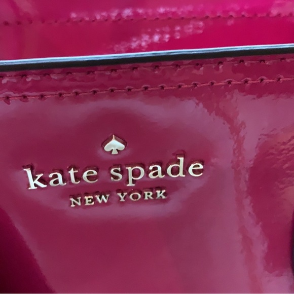 Kate Spade Stunning Shiny Handbag Clutch - Picture 4 of 16